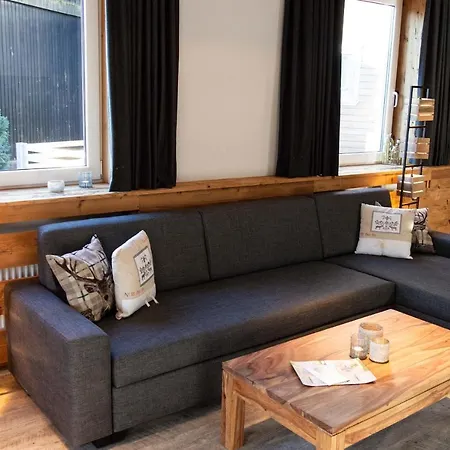 Strandberg's Huetten 550 Uenn